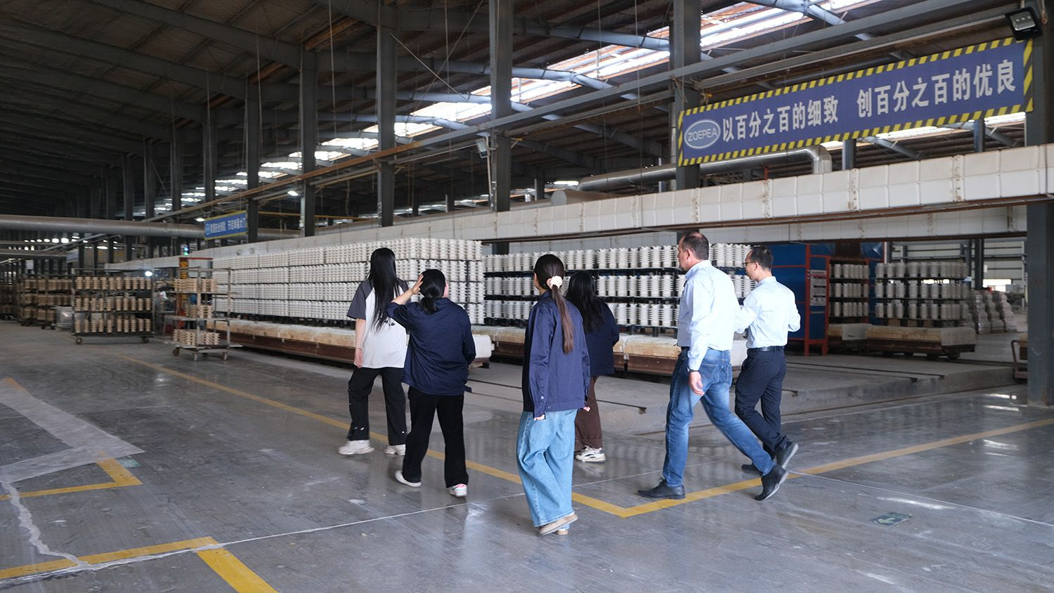 Brazilian customers visit SOLARIS Electrical for inspection and deepening international cooperation and technical exchangesFigure 7
