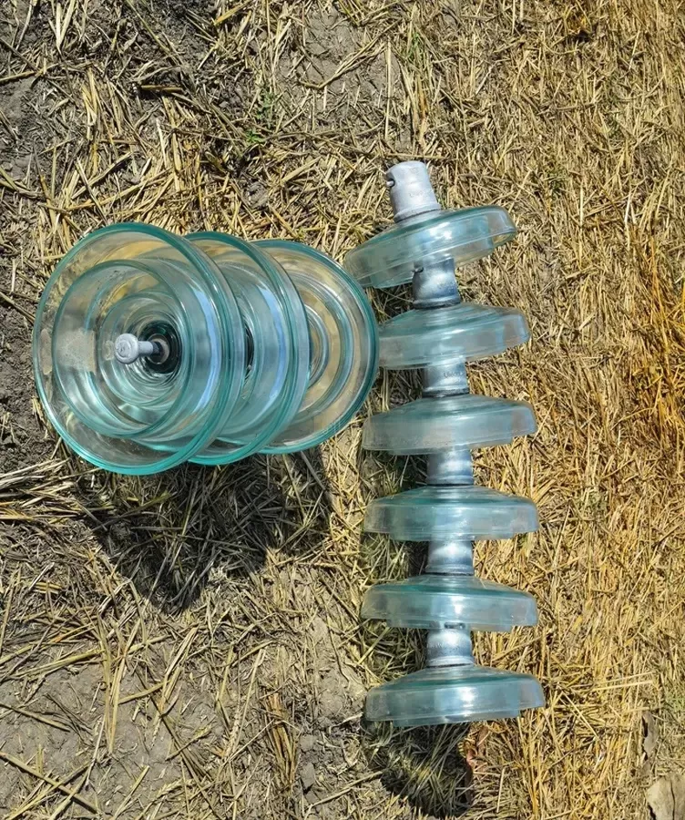 glass-insulators-high-voltag.png