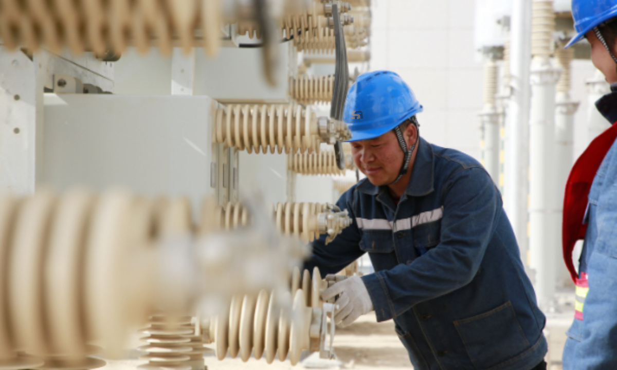 330kV &amp; 110kV Toughened Glass Suspension Insulators | UHV Power Grid ConstructionFigure 3
